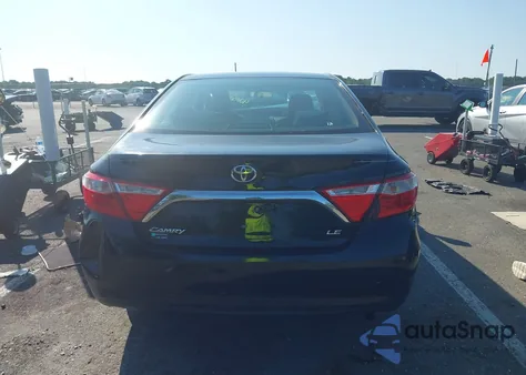 2016 Toyota Camry Le/Xle/Se/Xse z USA, uszkodzony, nr VIN 4T4BF1FK1GR567439